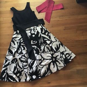 WHBM cocktail dress | 8 | pockets&criss-cross back